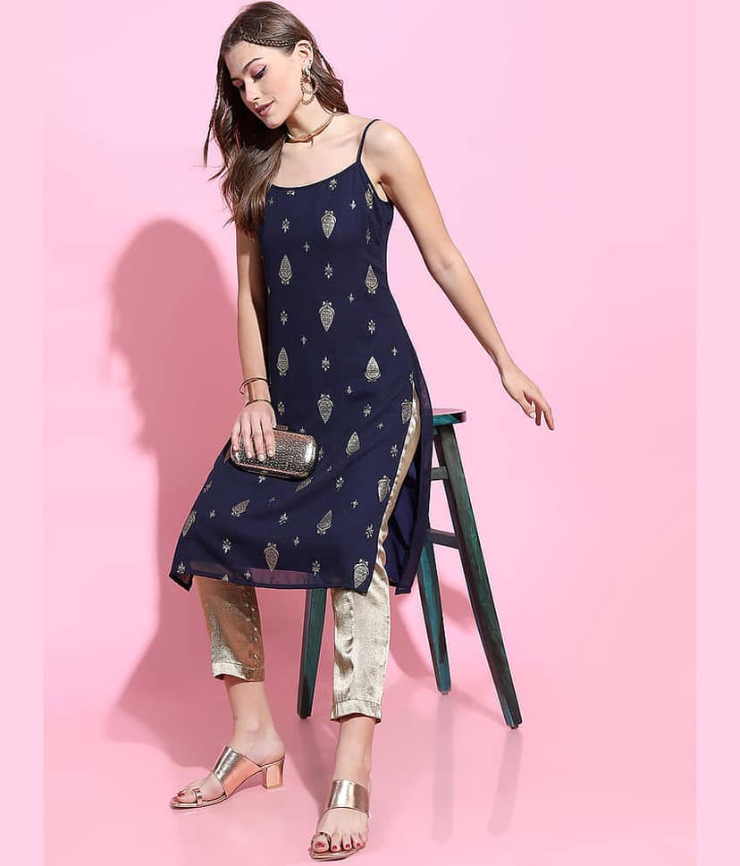 Vishudh Women Georgette Printed Straight Kurti ( Navy )
