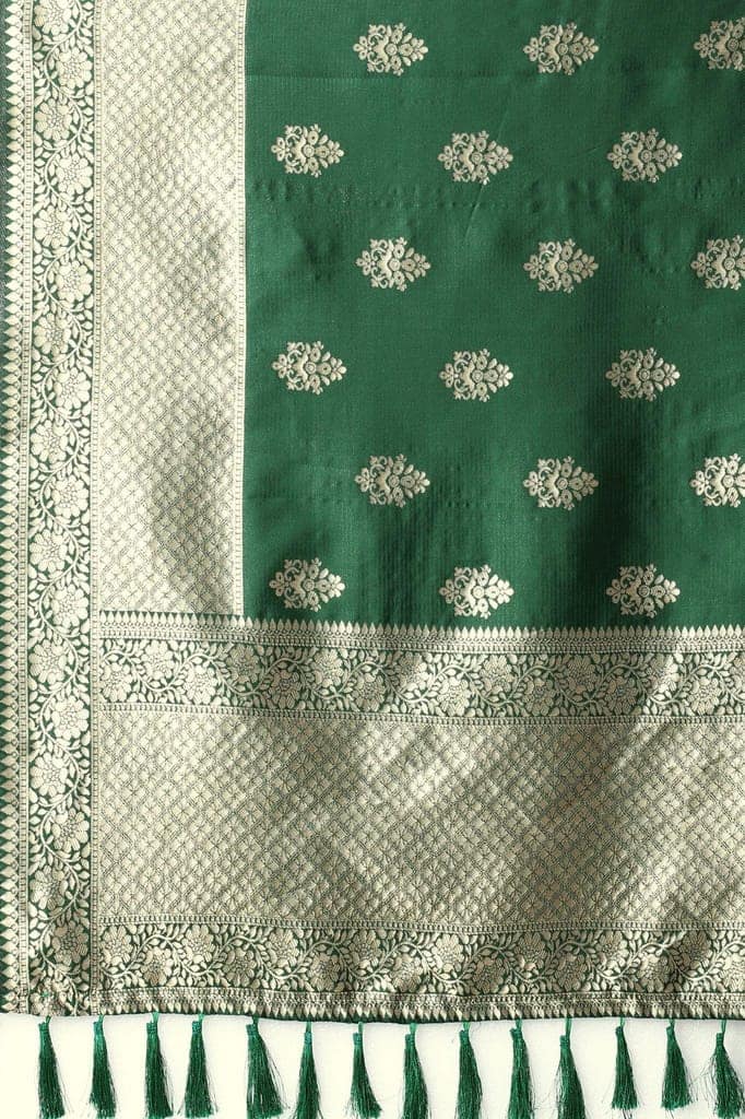 Women'sGreenBanarasiSilkWovenDesignSaree view 6