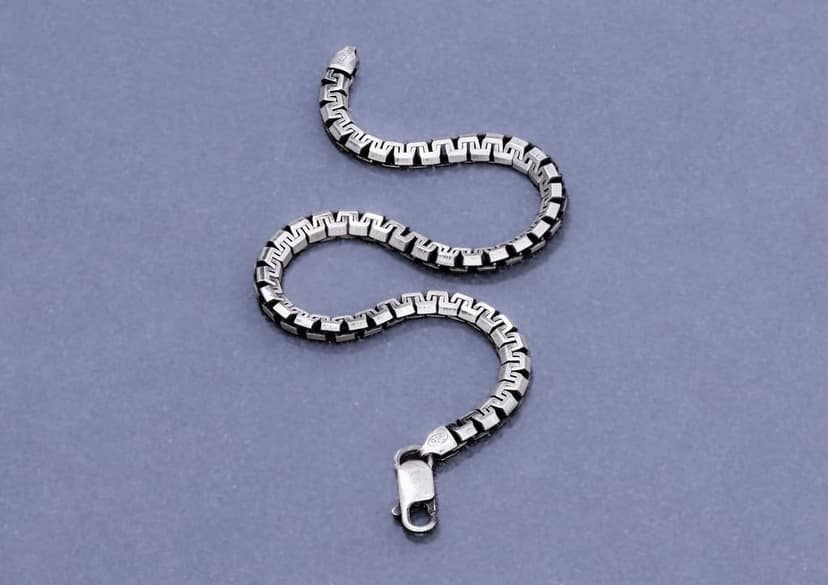 Sleek Ripple Bracelet view 3