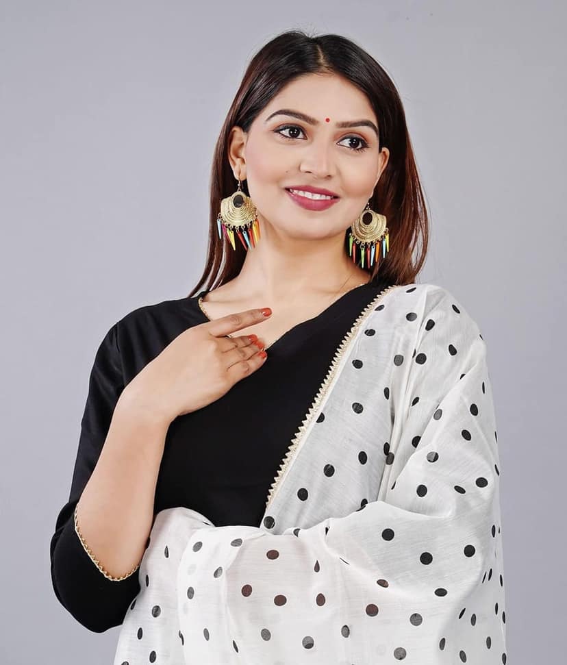 MANMAYEE Women's Chanderi Rayon Straight Kurti With Pant & Chiffon Dupatta | Chanderi Kurti Set view 4