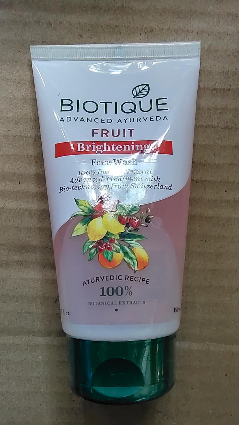 Biotique advanced ayurveda brightening fruit face wash