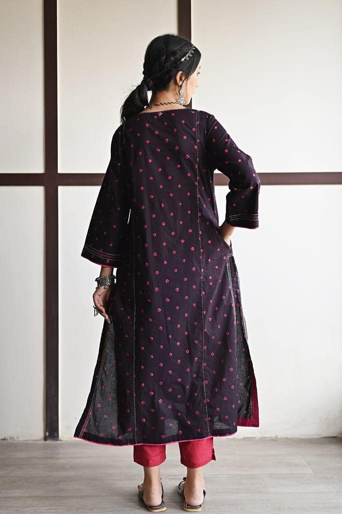 Kaanch Round Neck Bandhej And Embroidered Black Kurta view 3