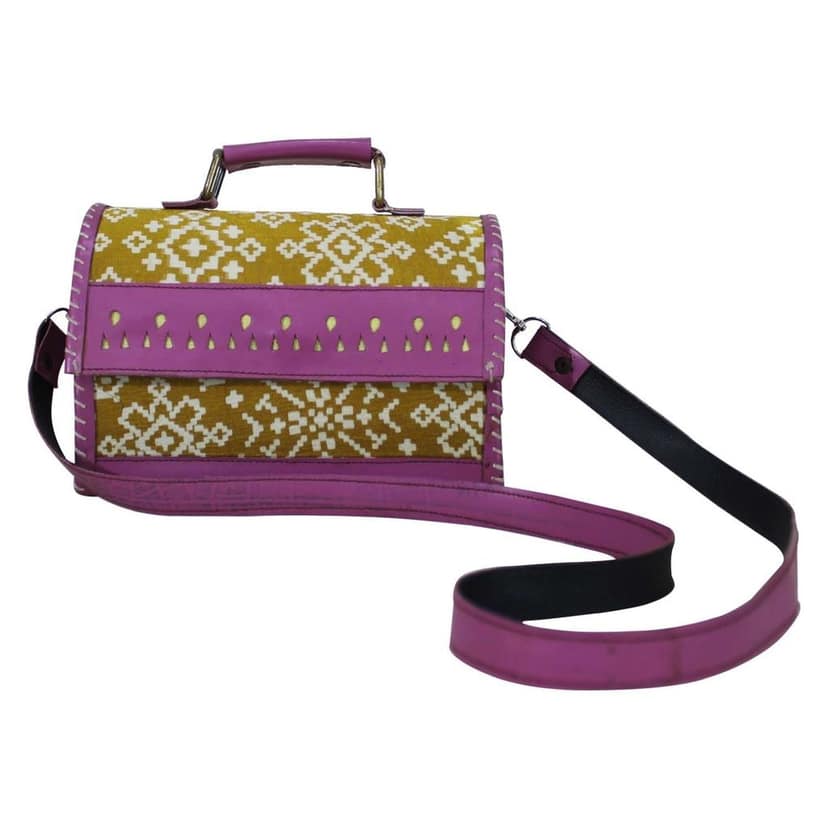 Garvi Gurjari (A Gujarat Govt Enterprise Handcrafted Kutchi Leather Sling Box Bag (GGCMLBB17) view 6
