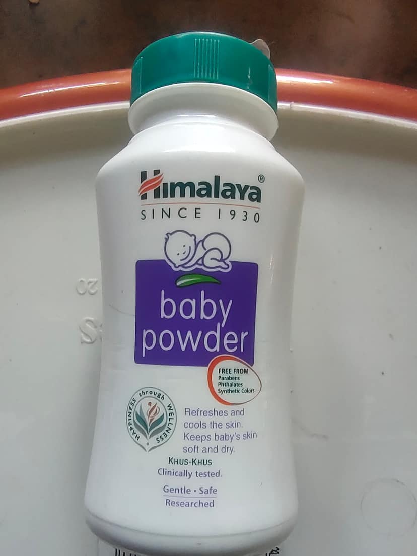 Himalaya baby powder