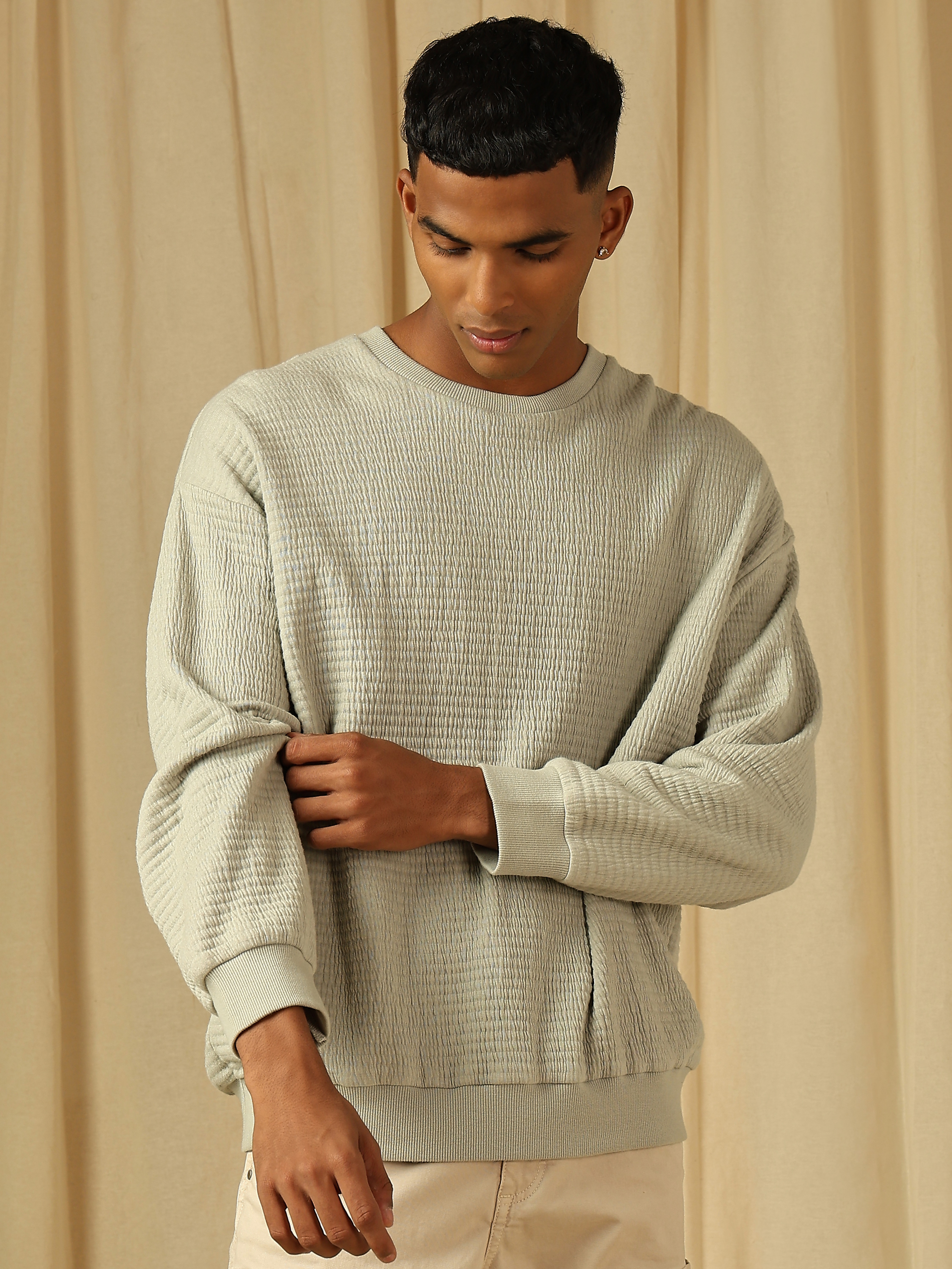 SWEAT SHIRT