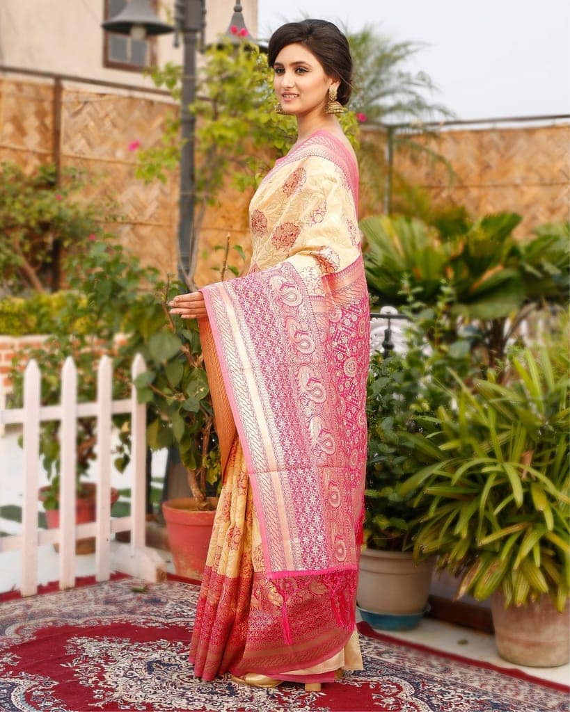 Banarasi Silk Saree Pastel Peach Color with contrast pallu and blouse-3071 view 4