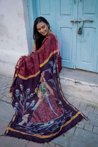 Ragini in the forest - Narmada Batik Maheshwari saree