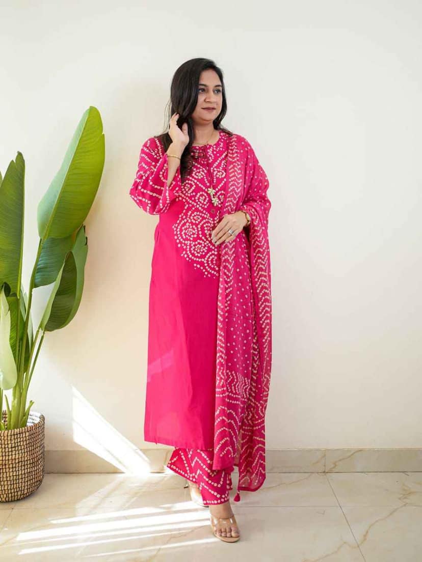 Bandhani Discharge Printed Suit Set view 2