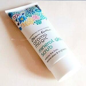Aroma Magic Mineral Glow Scrub (All Skin Types) (100ml) view 2