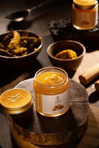 Soma Naturals Haldichandan Gel Face and Body Moisturizer