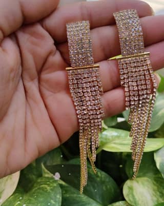 Pinapes Dazzling Golden Brown Crystal Earrings