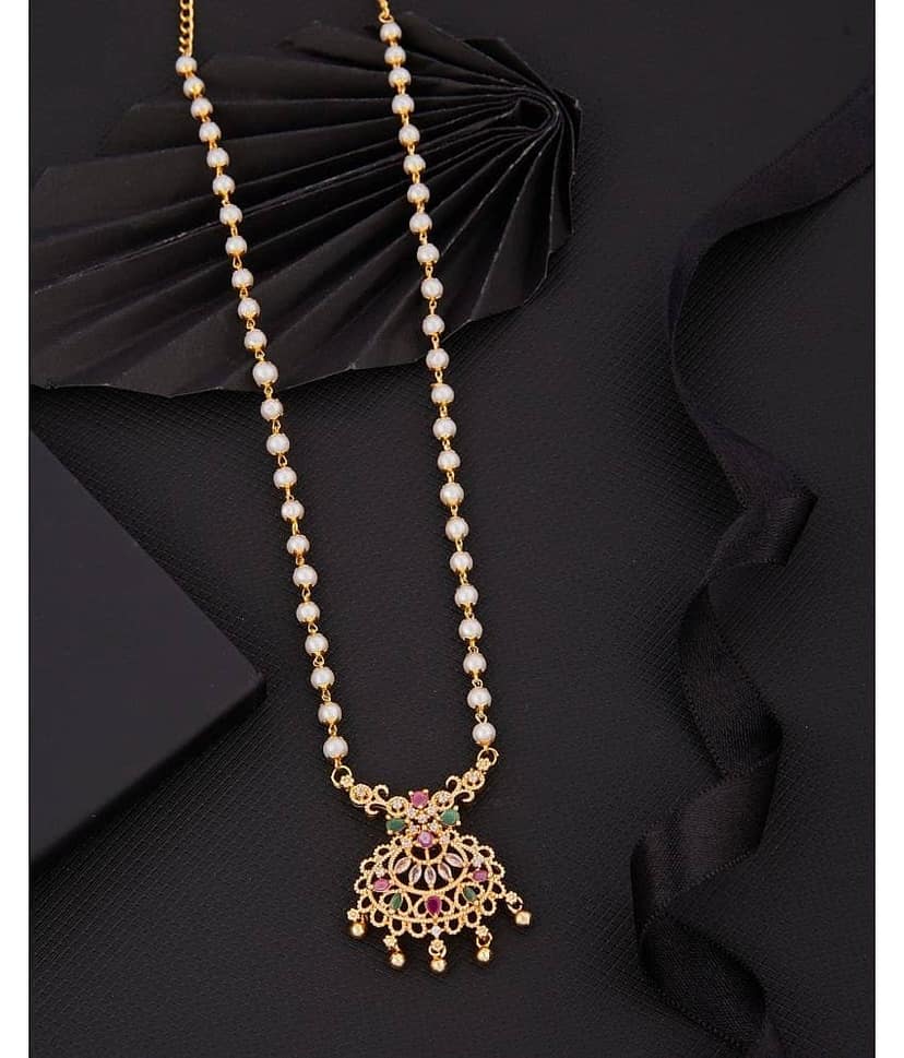 ROFARWORD Gold Brass Necklace Set ( Pack of 1 )