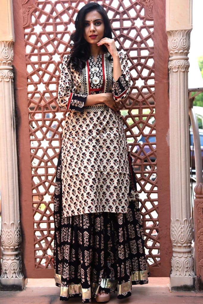 Bagru Handblock Print Cotton Kurta-Skirt Set – Black view 3