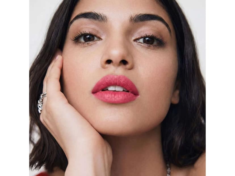 Sheeq Power Pout - Creamy Matte Bullet Lipstick - Petal Pink - 08 view 2