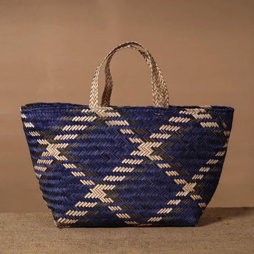 Natural and Handmade Sitalpati Shopping Bag view 2