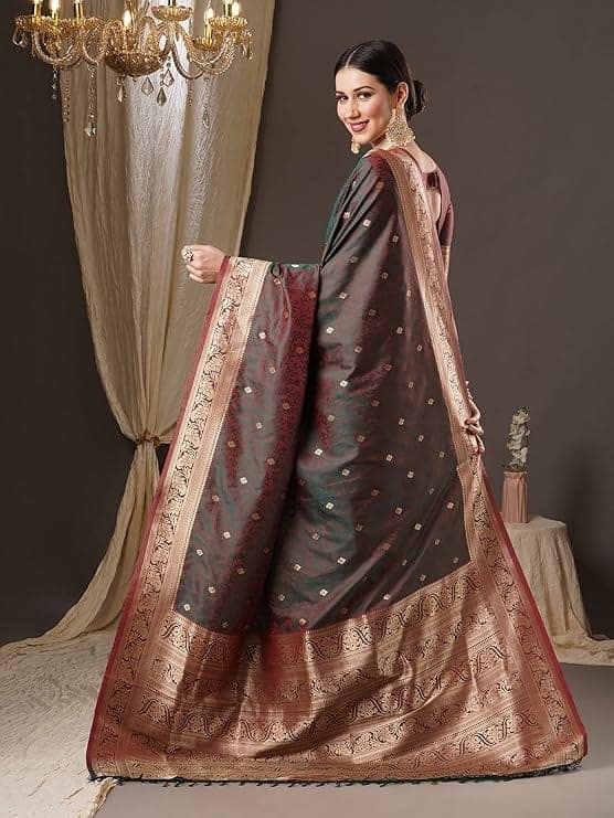Women’s Elegant Dark Green & Maroon Banarasi Silk Saree with Rich Golden Zari Woven Border and Pallu – Traditional Wedding, Festive & Party Wear Saree with Unstitched Blouse Piece view 4