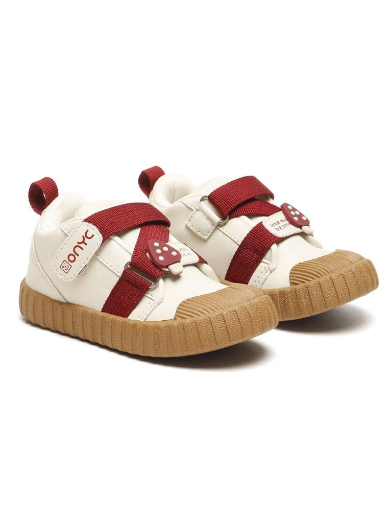 Red-Velvet Muffin Sneakers- White (Unisex) view 4