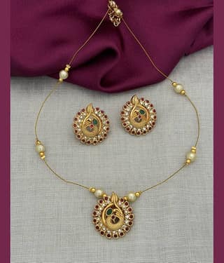 ROFARWORD Gold Brass Necklace Set ( Pack of 1 )