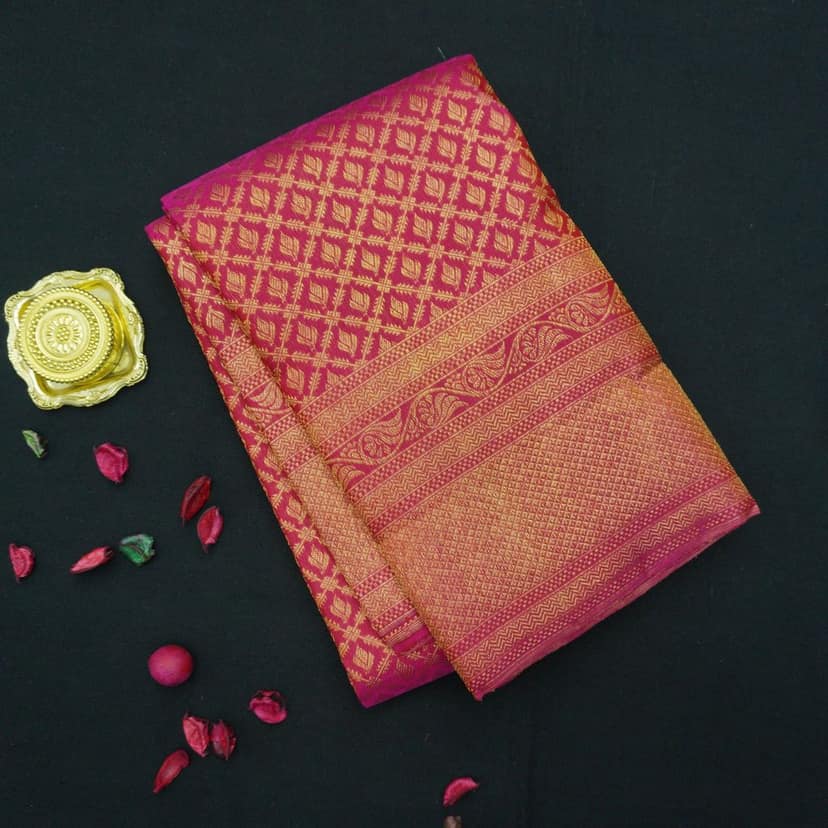 Rani Pink Kanchipuram Silk Saree Self Jacquard view 2