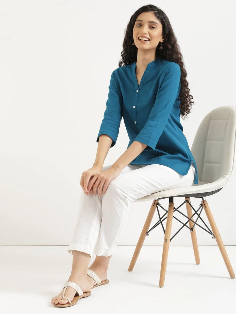 Women's Solid Cotton Kurta with 3/4th Sleeves and Round Neck (Teal Blue) view 4