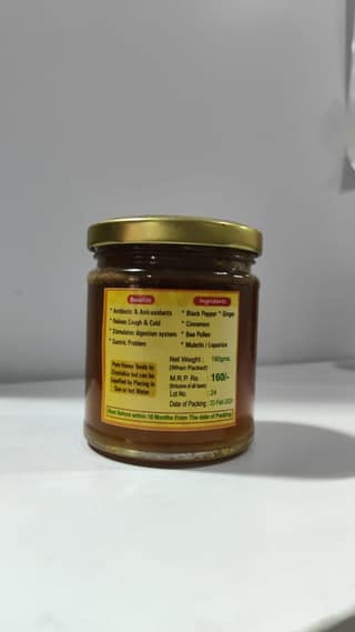 Natural Antibiotic Honey with Black Pepper, Ginger, Cinnamon, Bee Pollen, and Mulethi