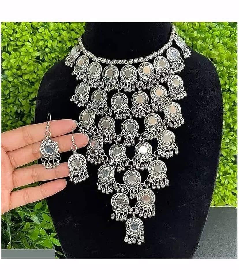 Samridhi DC Silver Alloy Necklace Set ( Pack of 1 )