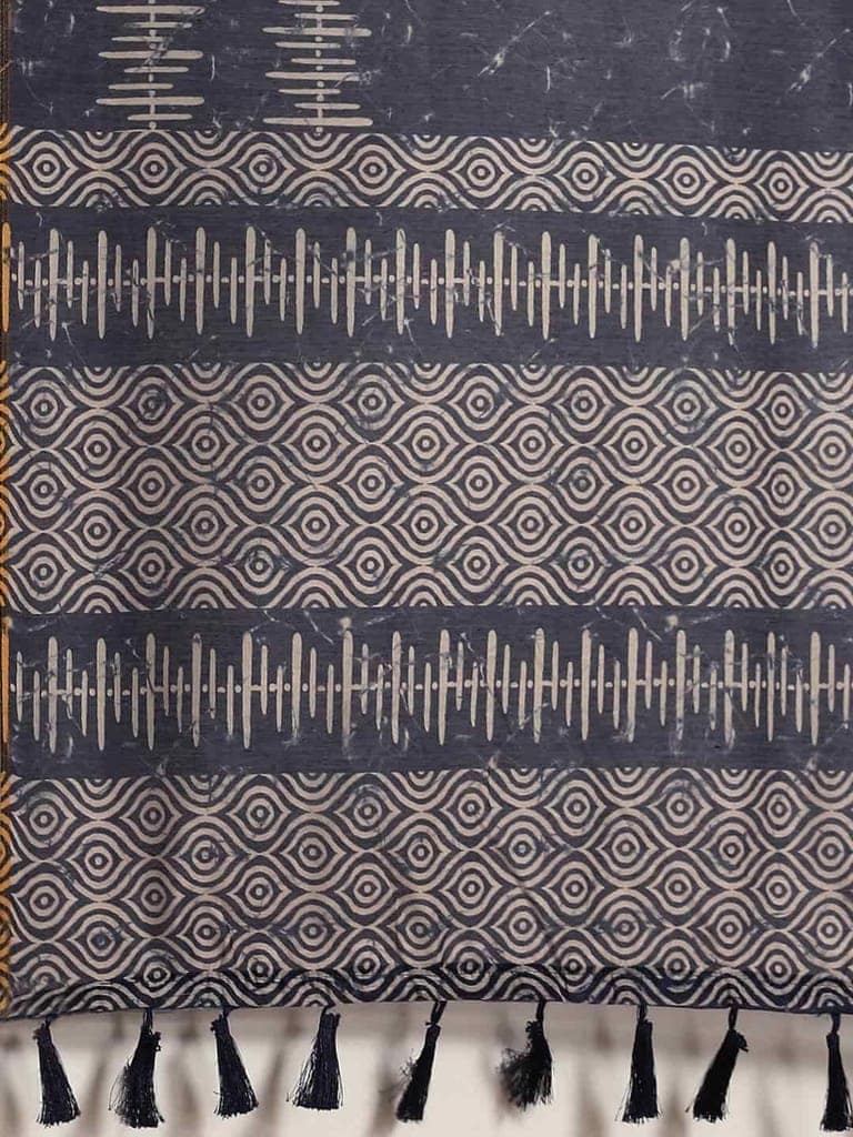 Women's Pure Cotton block print saree with unstiched blouse piece view 4