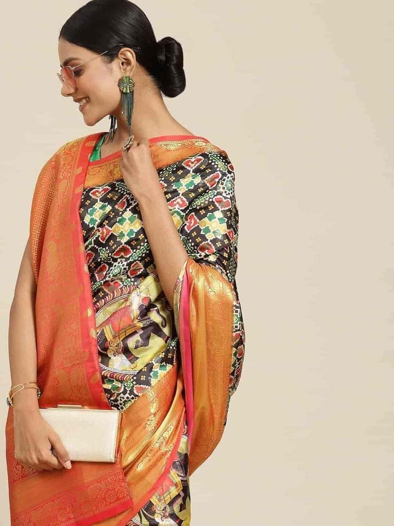 Women's Banarasi Digital Printed Zari Woven Saree with Unstiched Blouse Piece view 3