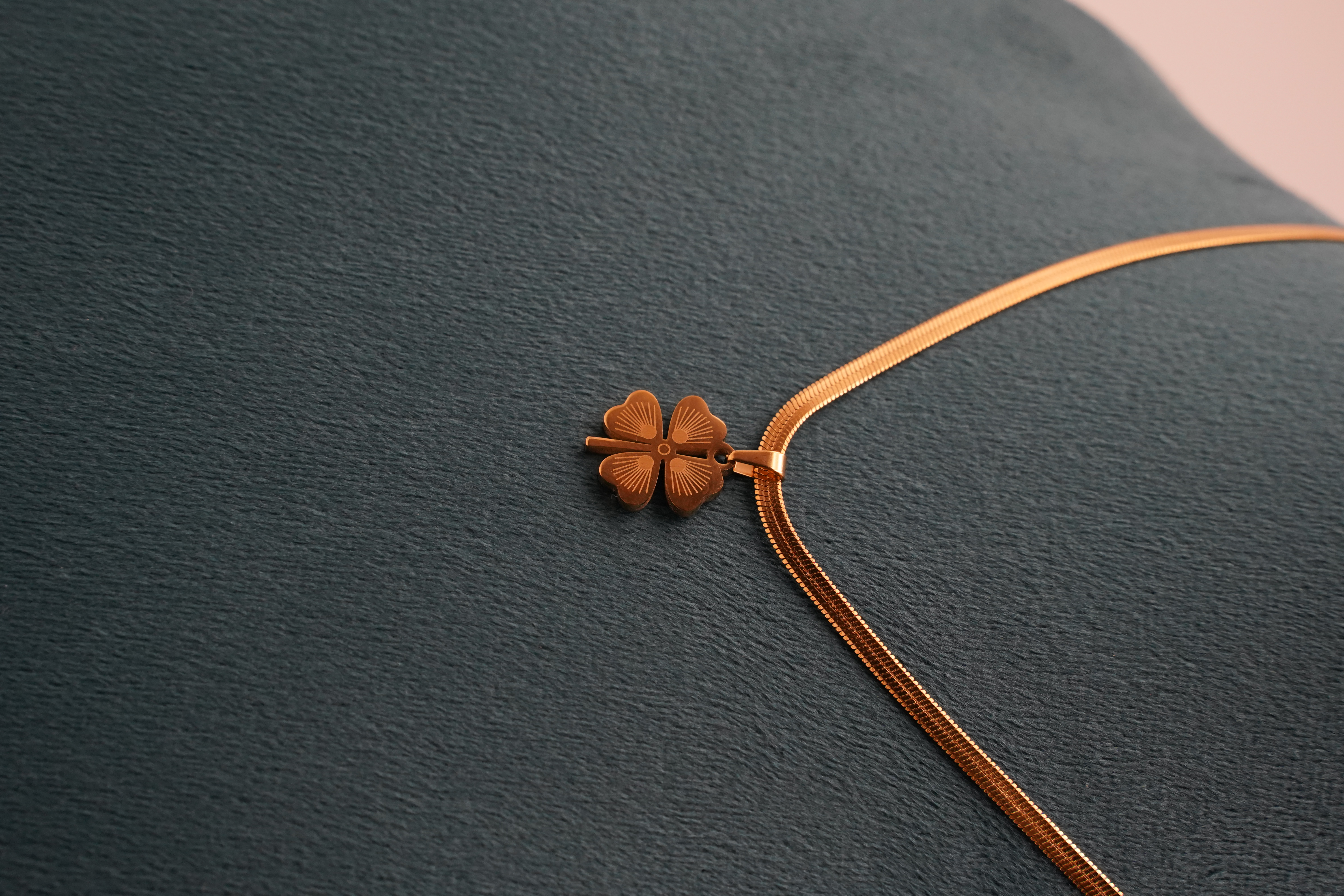 Handmade Lucky Leaf Snake Chain Necklace for Women view 3