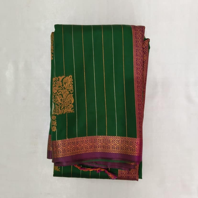 Vairaoosi Soft Silk Saree with Blouse - Green