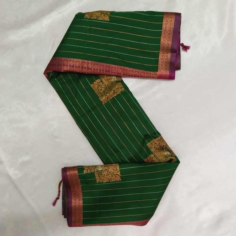 Vairaoosi Soft Silk Saree with Blouse - Green view 4