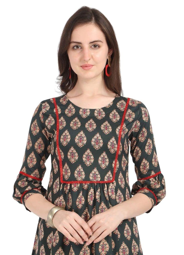 SHOPPING QUEEN Women Rayon A-Line Kurta view 4