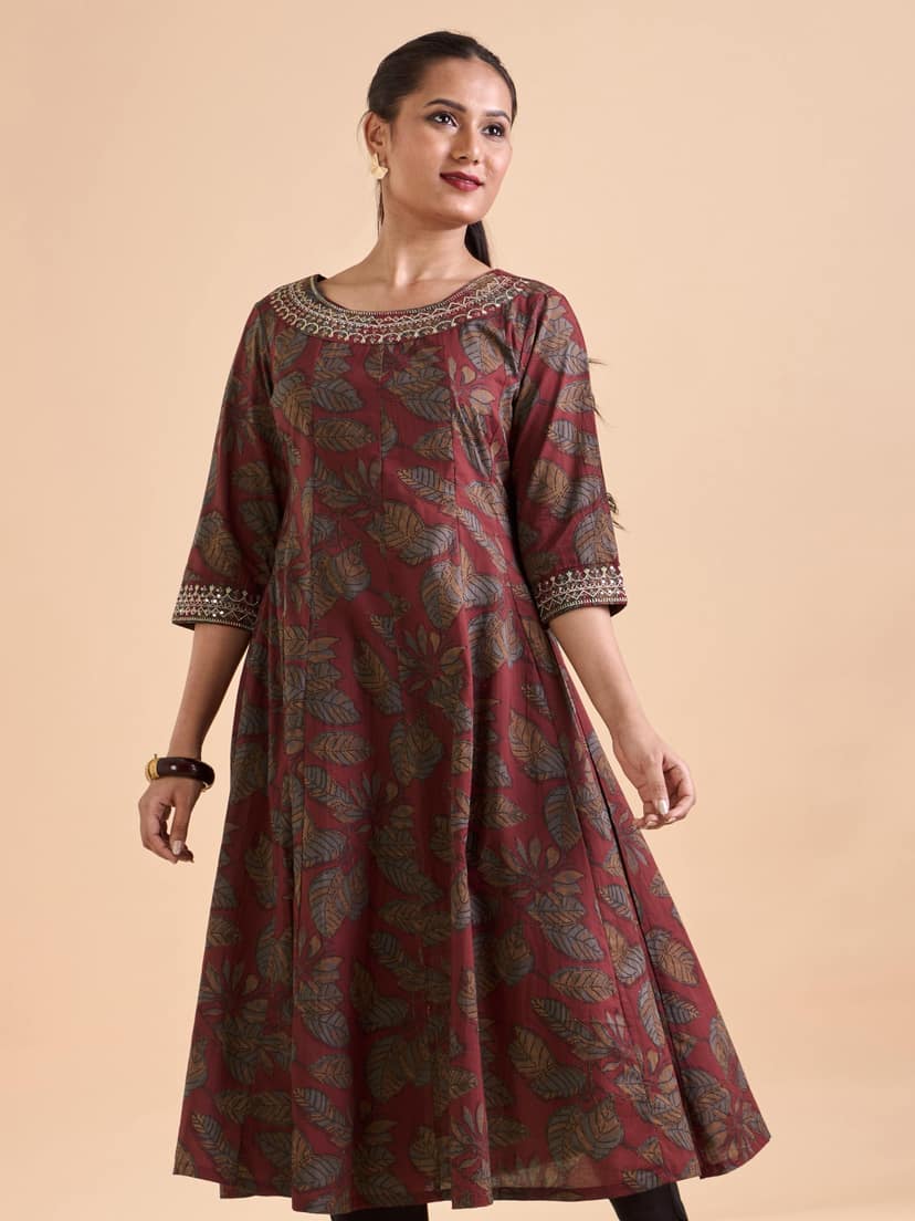 Maroon Pure Cotton Printed Kali Cut Kurti With Embroidery & Sequins Work view 2