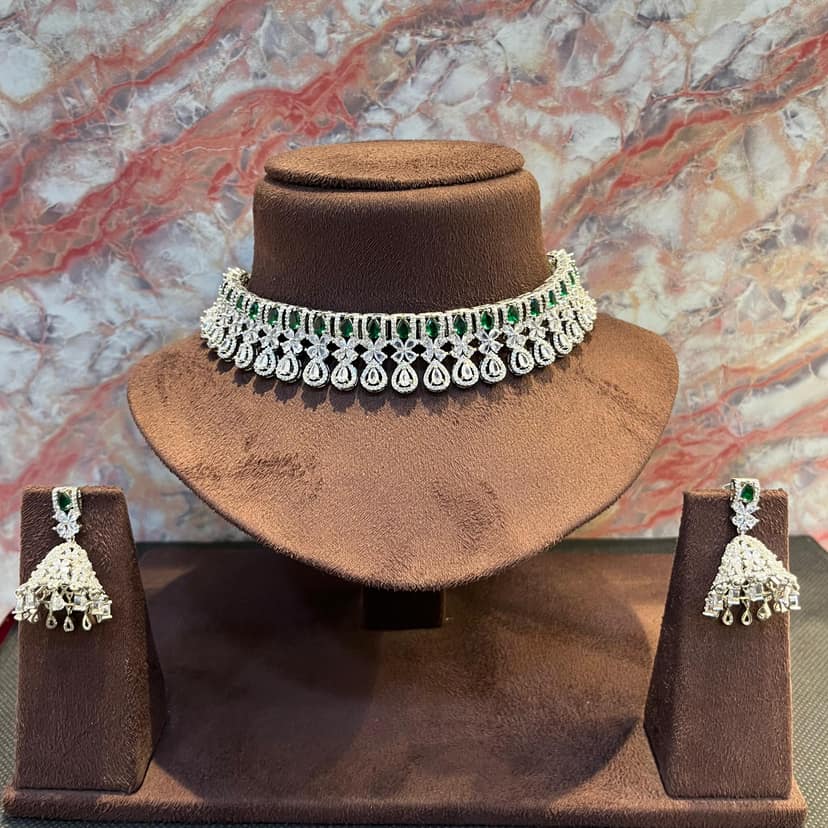 Emerald Elegance - Majestic Bride by Dia Art Jewels view 3