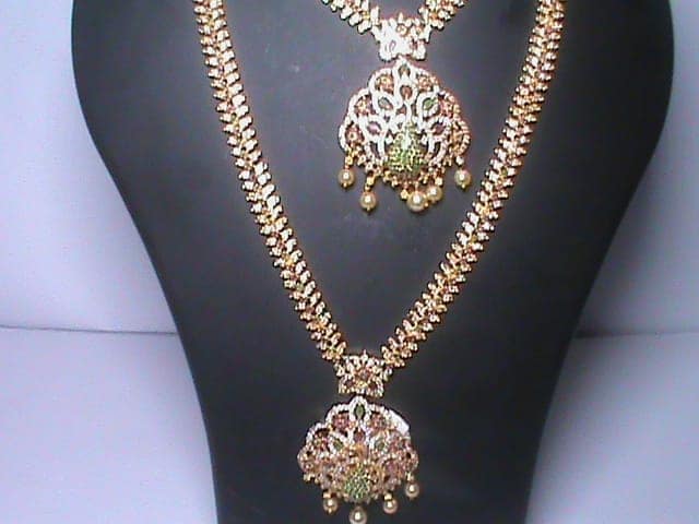 Indian Traditional Gold Plated Haram Necklace Set With Earrings For Women view 3