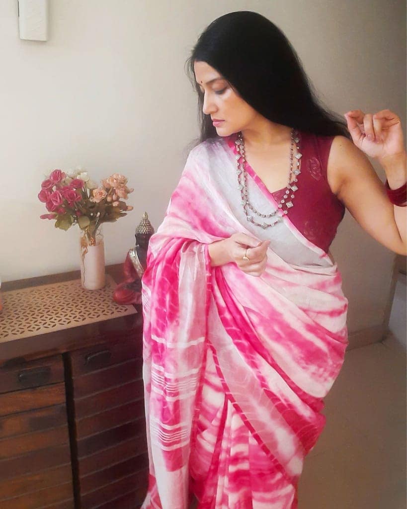 Linen Shibori Pink Hand Dyed Saree with Blouse-4232 view 3