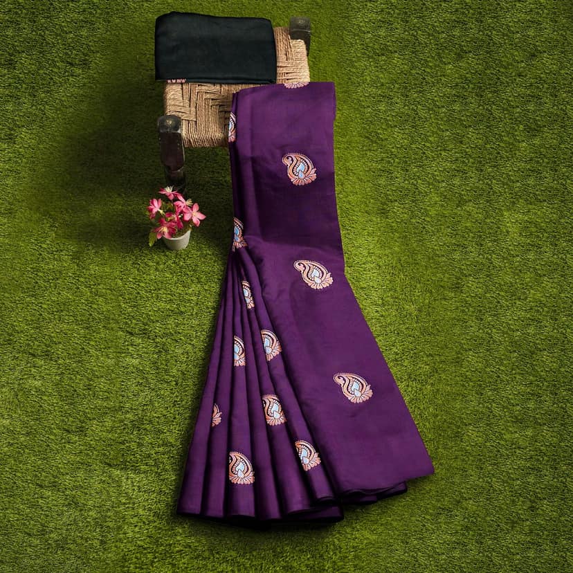 Purple Color Silver & Copper Zari Mango Butta Saree with Contrast Blouse view 6