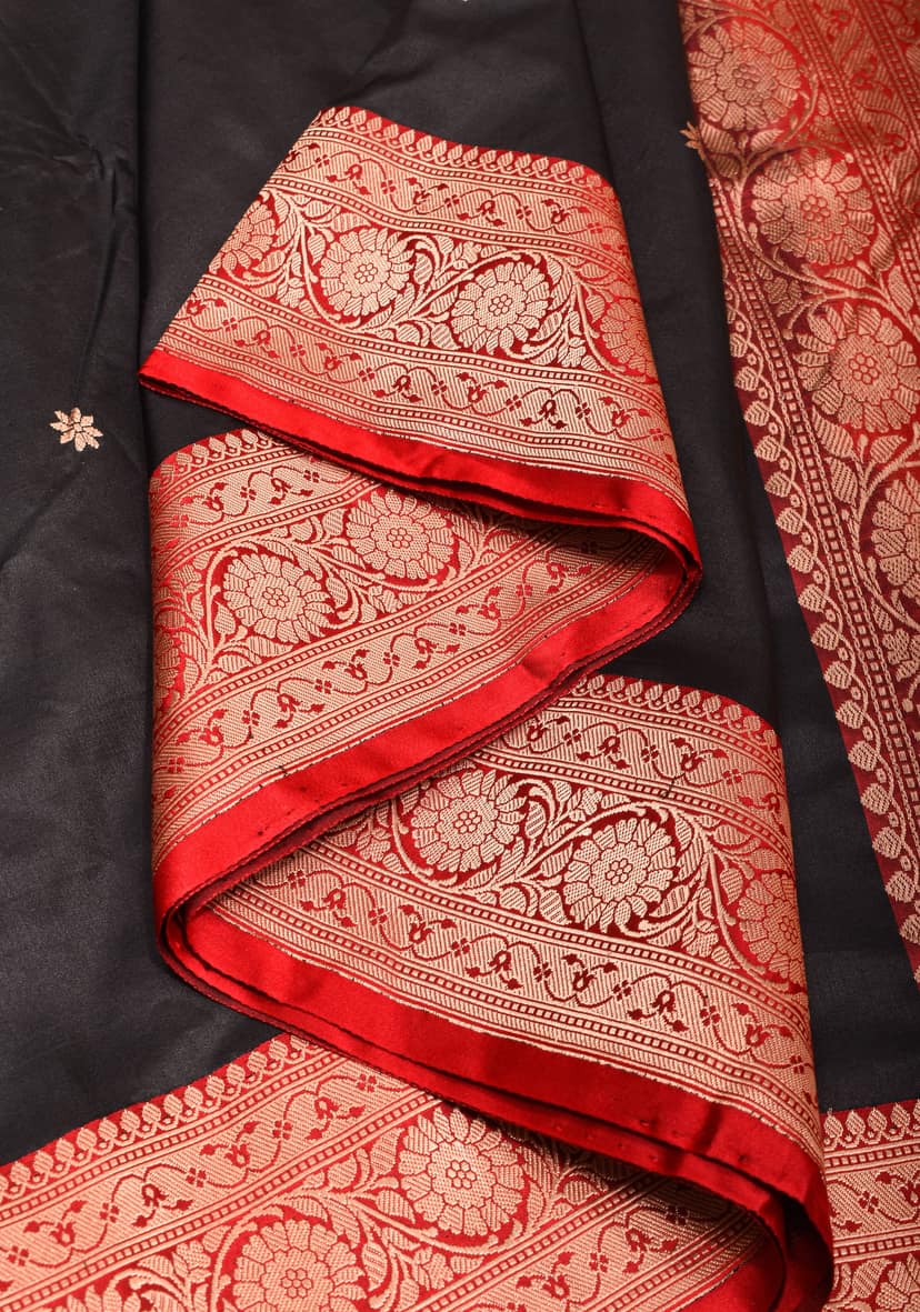Black and Red Authentic Katan Silk Banarasi Saree with Chunri Buttis and Koniya Motifs | SILK MARK CERTIFIED view 5