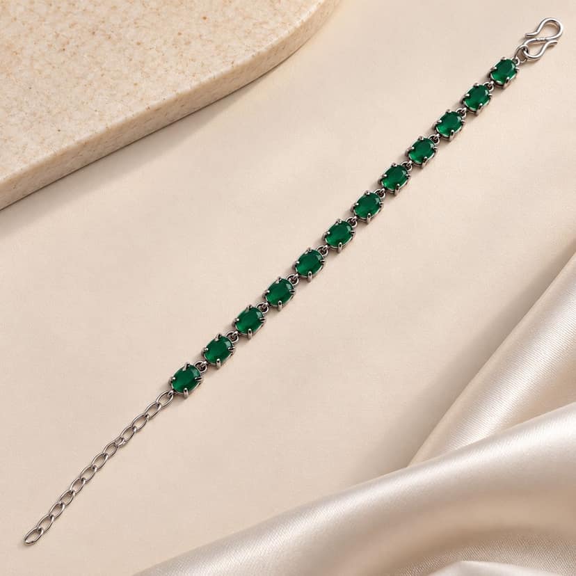 Elegant Green Beaded Bracelet with Silver Chain view 2