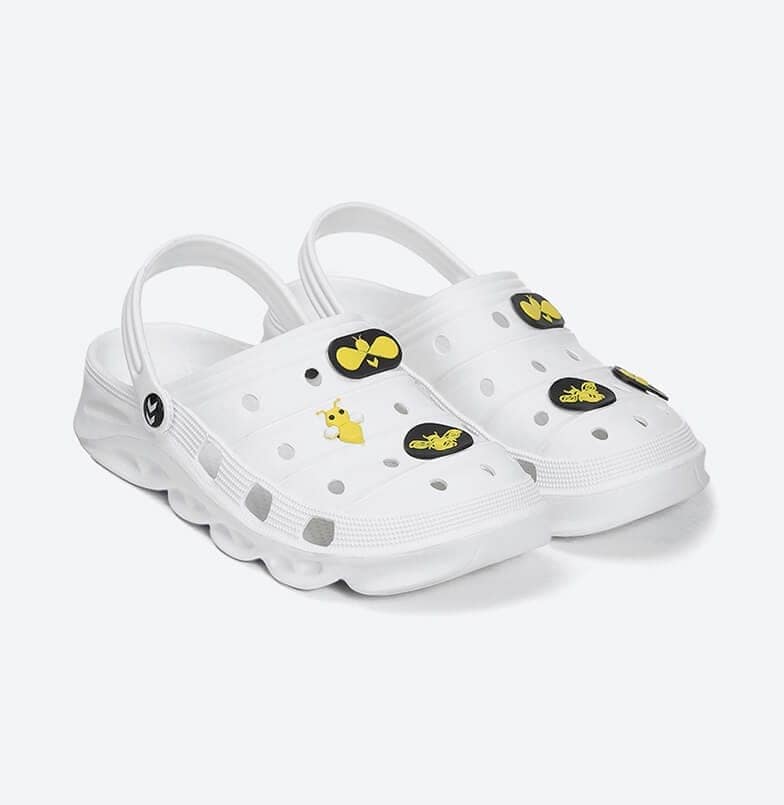 hummel PANTHER MEN CLOGS Comfortable Cushioned Sole Arch Support Durable Lightweight Flexible Trendy Style Clogs and Sandal with Adjustable Back Strap Daily use Mules for Men view 4