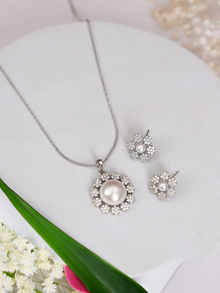 Silver Plated Faux Pearl Beaded Statement Minimal Locket Jewellery Set view 2