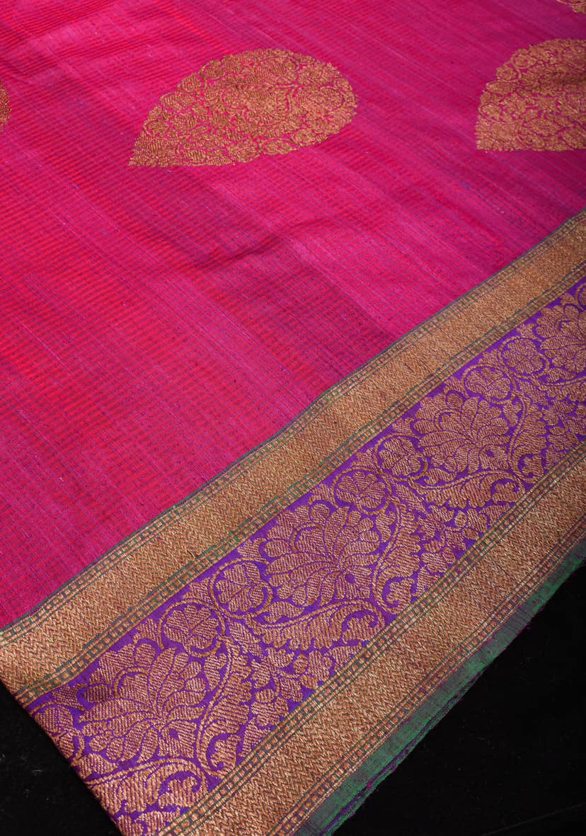 Pre-Order Stunning Pink Dual tone Dupion Banarasi Silk Saree with large Antique zari motifs and Two Tone Border | SILK MARK Certified view 5