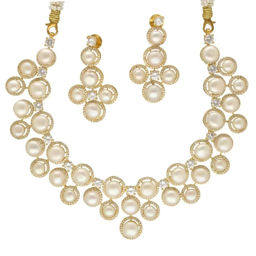 Winged Grace Pearl Necklace Set view 3