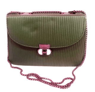 Green Textured Faux Leather Chain Strap Crossbody Bag