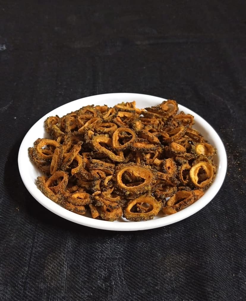 Healthy Bites Vacuum Fried Bitter gourd Chips (210gm ) view 5