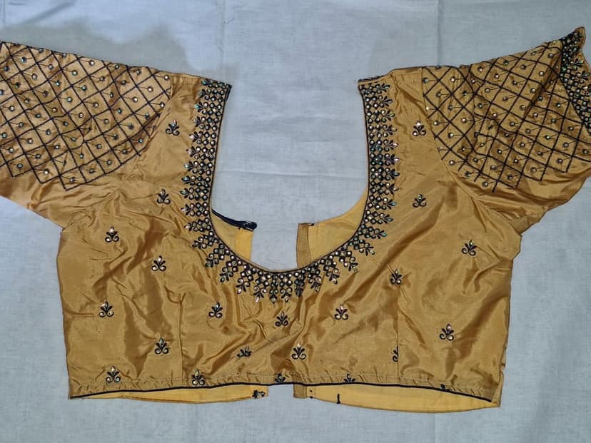 Golden silk embroidered blouse with elbow sleeves