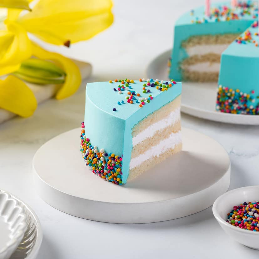 Heavenly Vanilla Cream Cake Half Kg view 4