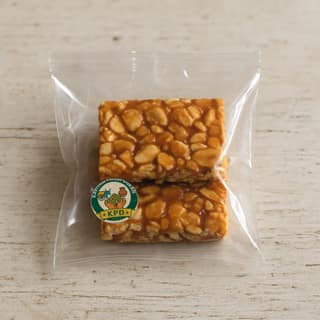 Kavitha Pangi Dukan's peanut chikki