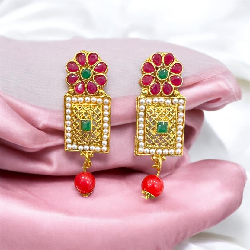 Pearl Perfection Set || Amit Chauhan And Sons view 3