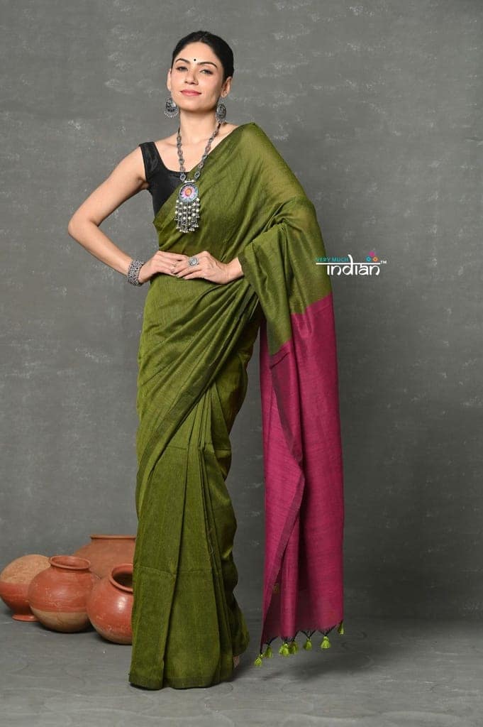 Tyohaar ~ Pure Mul Cotton Handloom Saree ~ Mehendi Green view 2